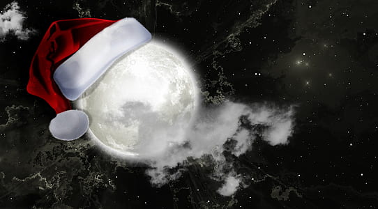 moon with santa hat decor thumbnail
