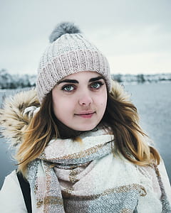 Woman Wearing Bobble Hat thumbnail