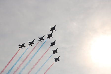 aircraft at sky thumbnail