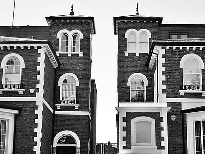 black and white concrete building thumbnail