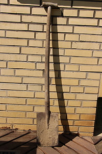 brown shovel thumbnail