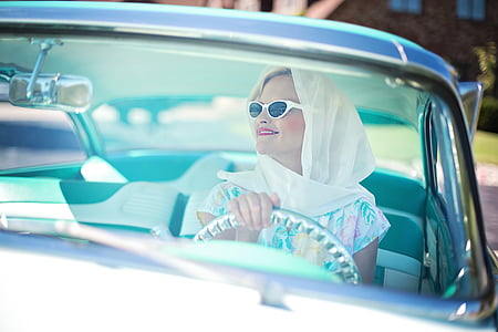 woman driving vehicle thumbnail