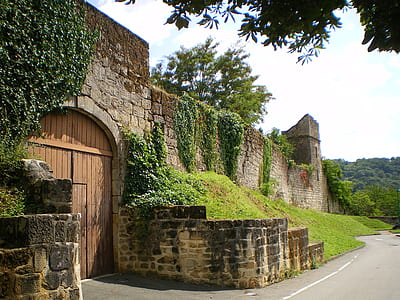 brown wooden gate is closed thumbnail