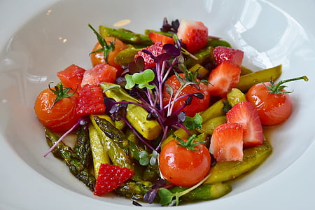 vegetable salad in bowl thumbnail