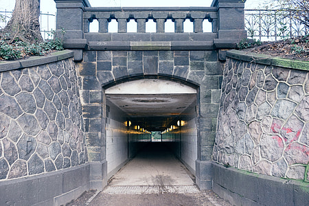 Walking tunnel thumbnail