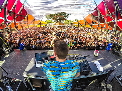 man using audio mixer in the party thumbnail
