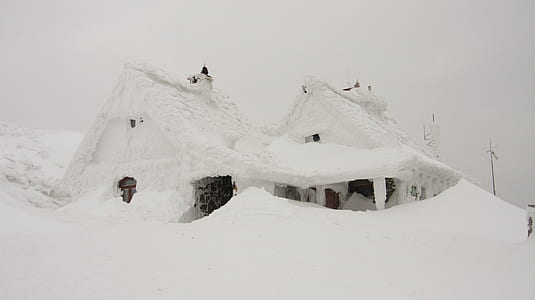 snow-covered house thumbnail