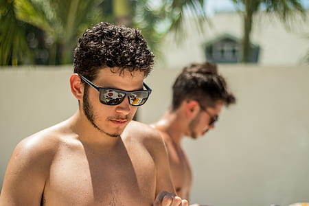 Man Wearing Black Sunglasses thumbnail