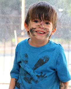 photo of boy with face paint thumbnail