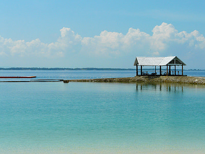 gazebo near body of water thumbnail