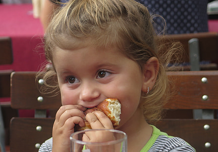 girl eating meat thumbnail