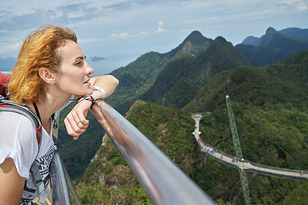 woman seeing the hills thumbnail