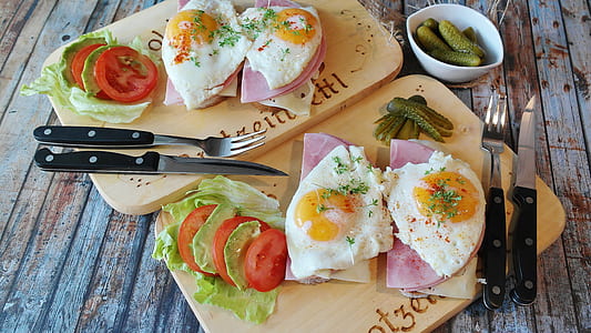 egg and ham sandwiches thumbnail