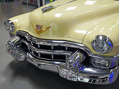beige car thumbnail