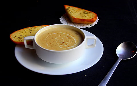 garlic bread and latte coffee thumbnail