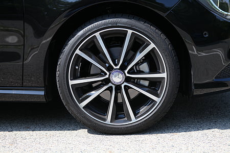 gray Mercedes-Benz 5-spoke vehicle wheel and tire thumbnail