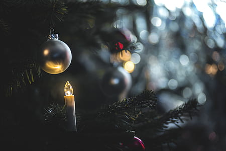 selective focus photograph of gold bauble thumbnail