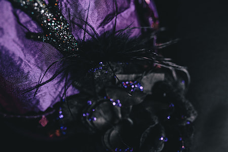 Halloween decorations thumbnail