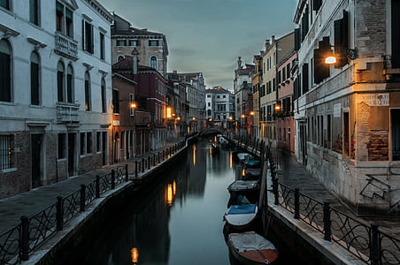 body of water between concrete structures thumbnail