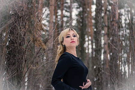 women's black long-sleeved shirt thumbnail