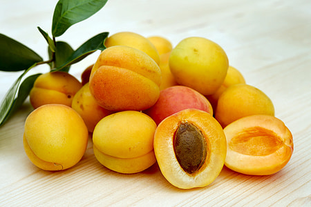 round yellow and red fruits thumbnail