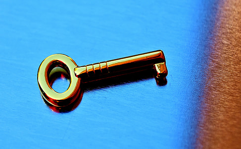 gold skeleton key thumbnail