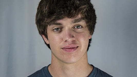 man's face thumbnail