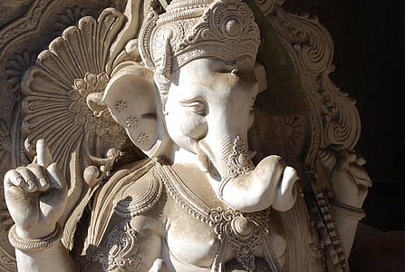 white ganesh statue thumbnail