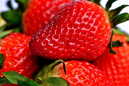 photo of strawberry fruits thumbnail
