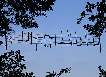 silhoutte of musical notes decor thumbnail