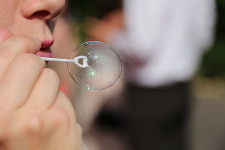 person making bubble thumbnail