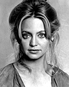 grayscale photo of woman portrait thumbnail