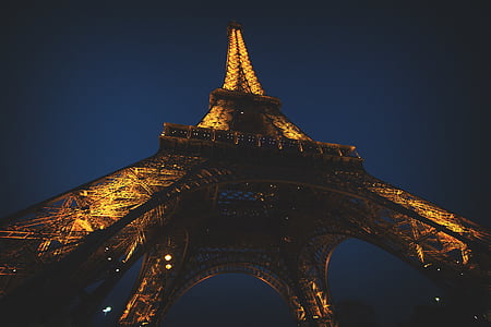 black and red Eiffel tower thumbnail