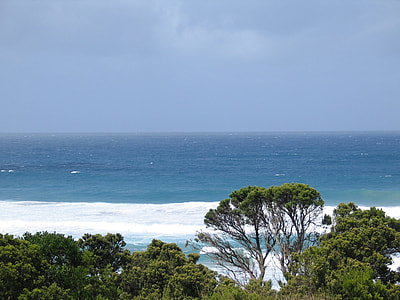 Fantastic Waves At Johanna Beach thumbnail