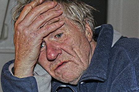 man wearing gray zip-up jacket thumbnail