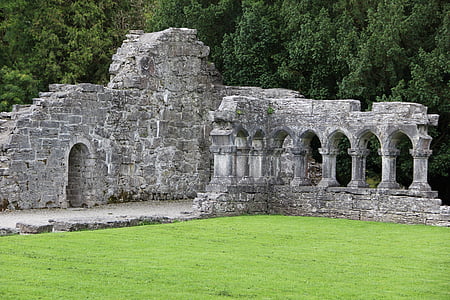gray concrete ruins under sunny sky thumbnail