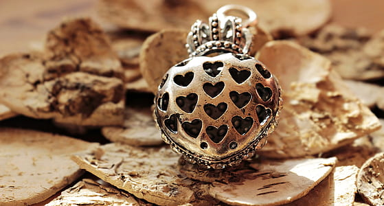 heart silver pendant thumbnail