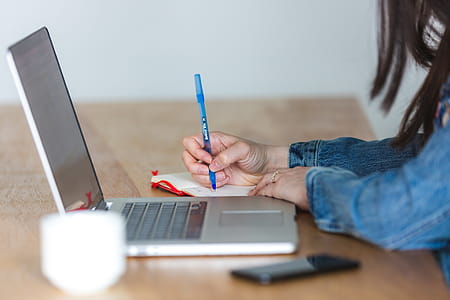 Write Notes From Laptop Photo thumbnail
