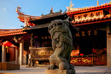 Chinese guardian lion statuette thumbnail