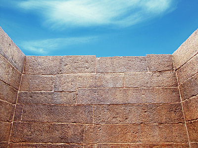 brown bricked wall thumbnail