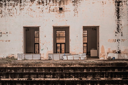 white concrete house thumbnail