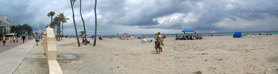 Hollywood Beach in March 2008 in Florida thumbnail