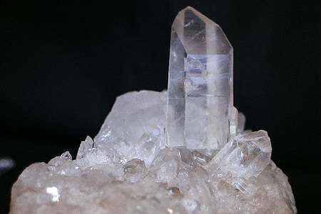 clear gemstone fragments thumbnail