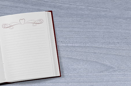 photography of empty notebook thumbnail