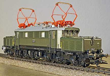 gray and black train during daytime thumbnail