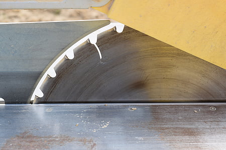 close-up photography of saw blade thumbnail