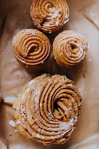 Polish donuts on Fat Thursday thumbnail