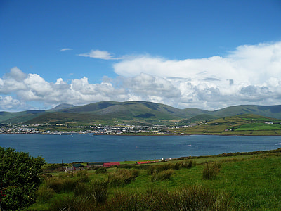 Great landscape with clouds at Dingle Bay thumbnail