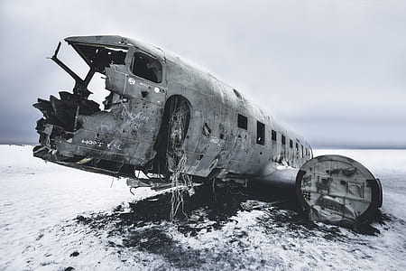 crashed airplane on open field thumbnail