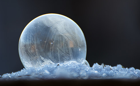 round clear glass ornament thumbnail